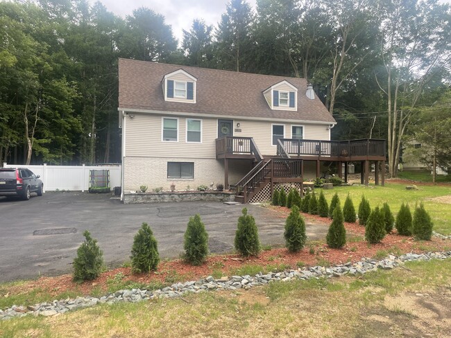 Building Photo - 2832 Long Pond Rd