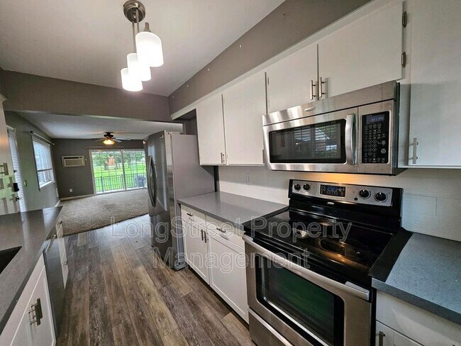 Foto del edificio - 1814 NE 19th St