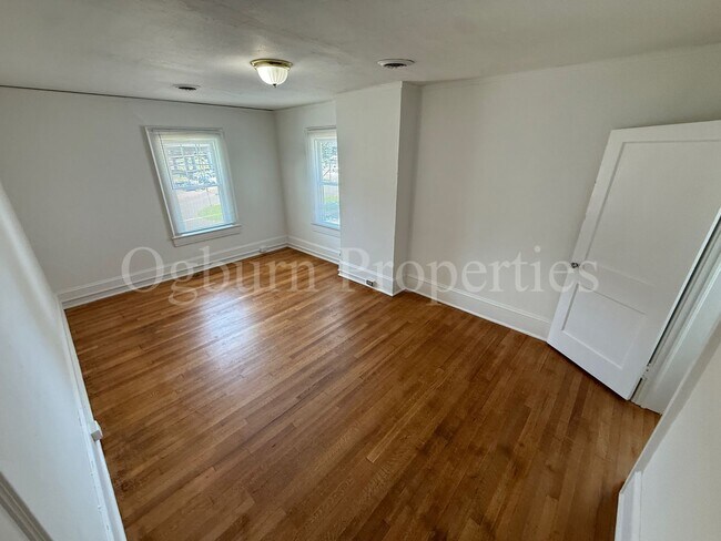 Foto del edificio - 709001 - 1525/1529 W First Street