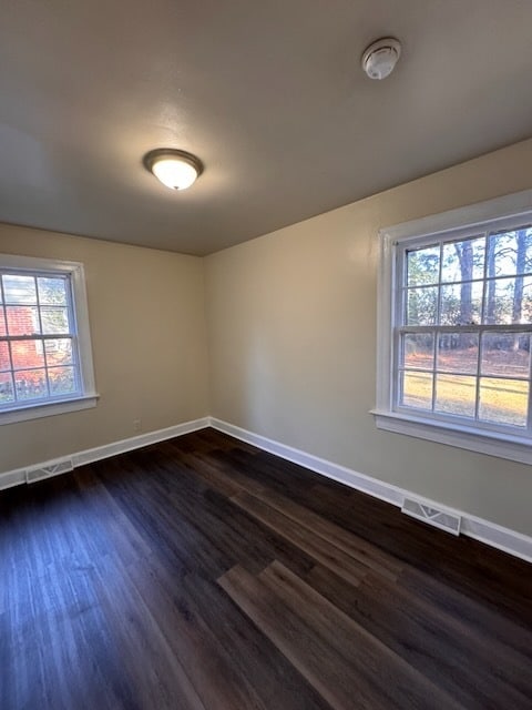 Foto del edificio - 607 Fairfax Ave NE