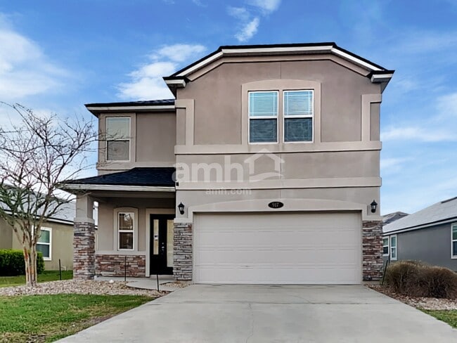 Building Photo - 917 Glendale Ln