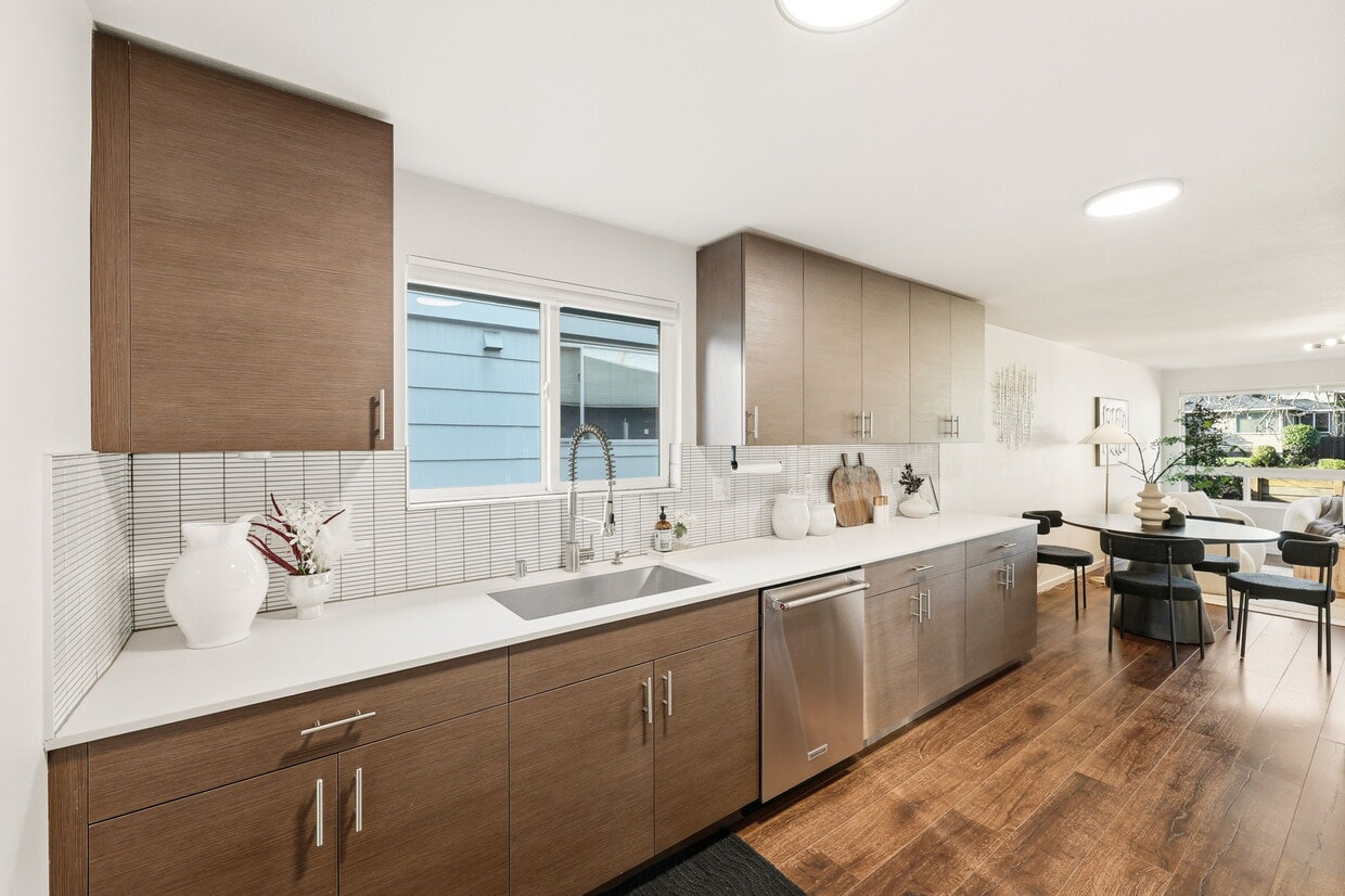Photo - 7922 9th Ave SW (Seattle, WA)