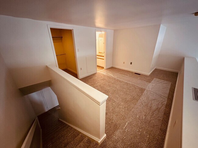 Building Photo - Washington Hall, One Bedroom, Downtown Loft Apartment