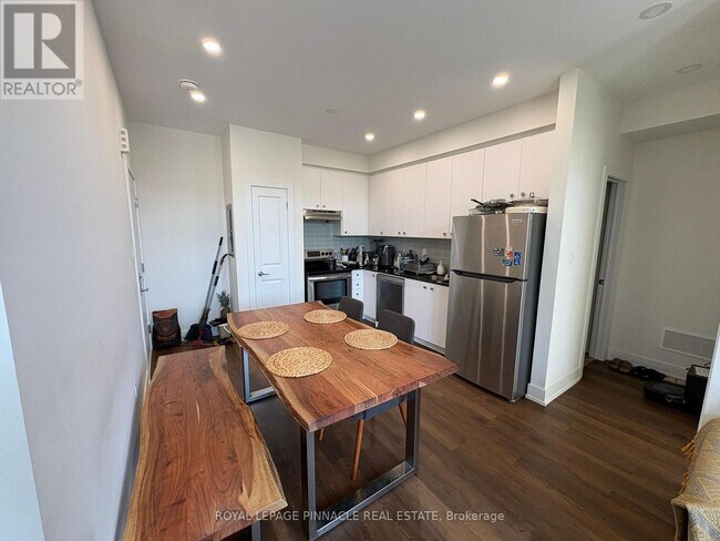 Photo du bâtiment - 9 Phelps Ln