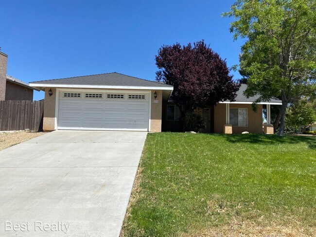 Building Photo - 4 br, 2 bath House - 818 Elm Street