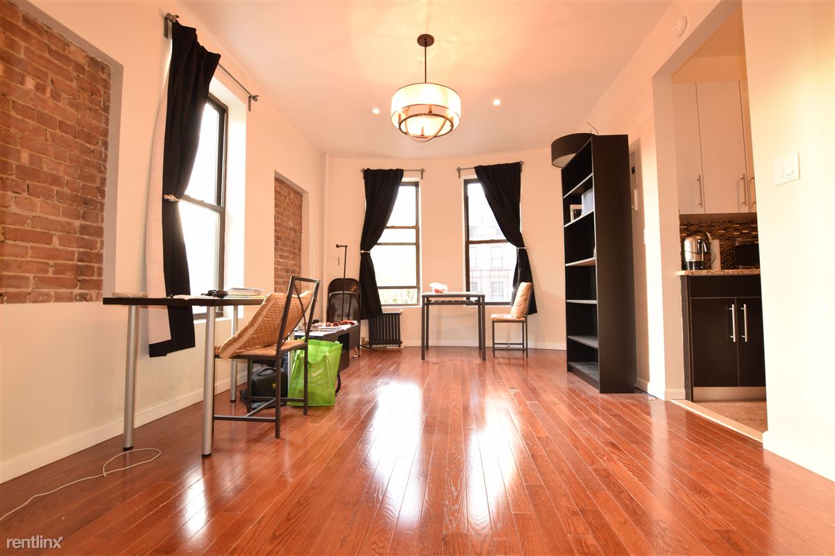 Primary Photo - 84 Lafayette Ave