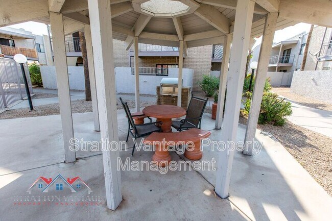 Foto del edificio - 16635 N Cave Creek Rd
