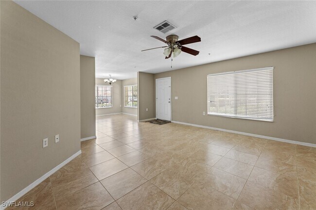 Foto del edificio - 9450 Ivy Brook Run