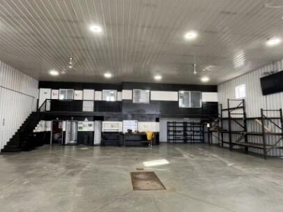 Photo du bâtiment - 9282 Old Fort Rd