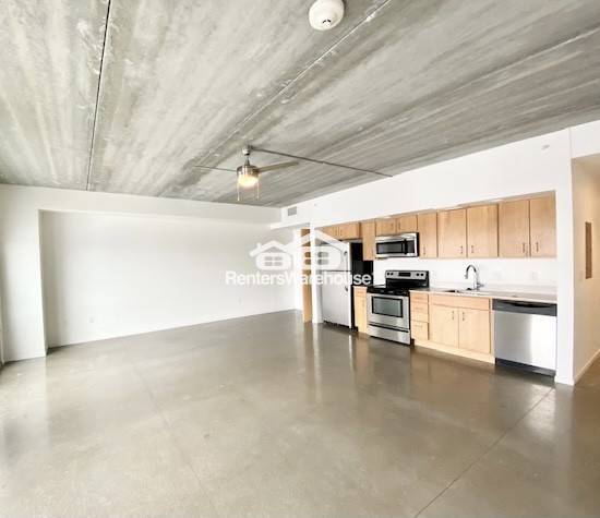 Foto del edificio - 350 E Locust St