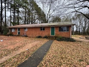 Building Photo - 3733 Robert Riding Rd