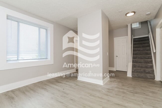 Building Photo - 1101 7th Ave