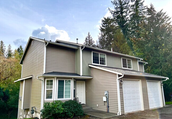 Building Photo - 1747 Vela Ln SW