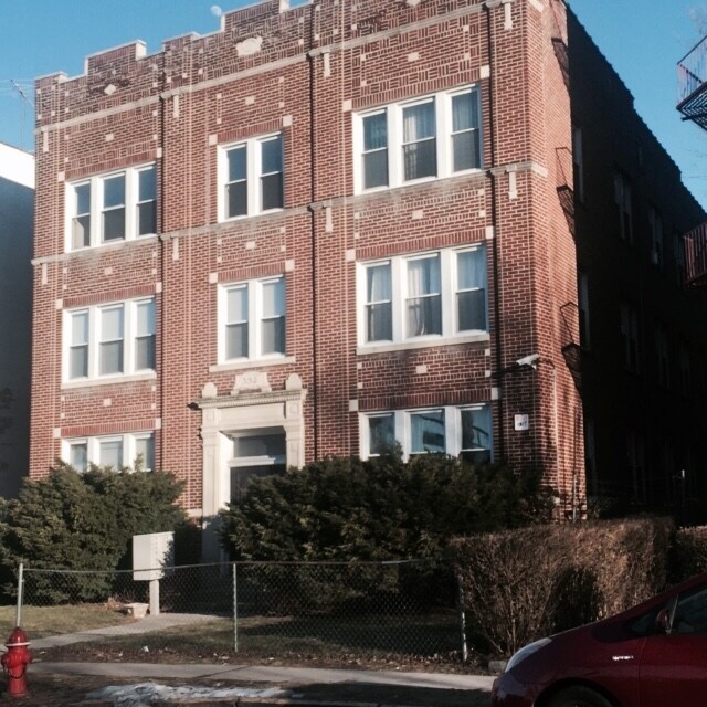 Primary Photo - 352 Central Ave