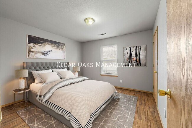 Building Photo - 213 Erin Pl