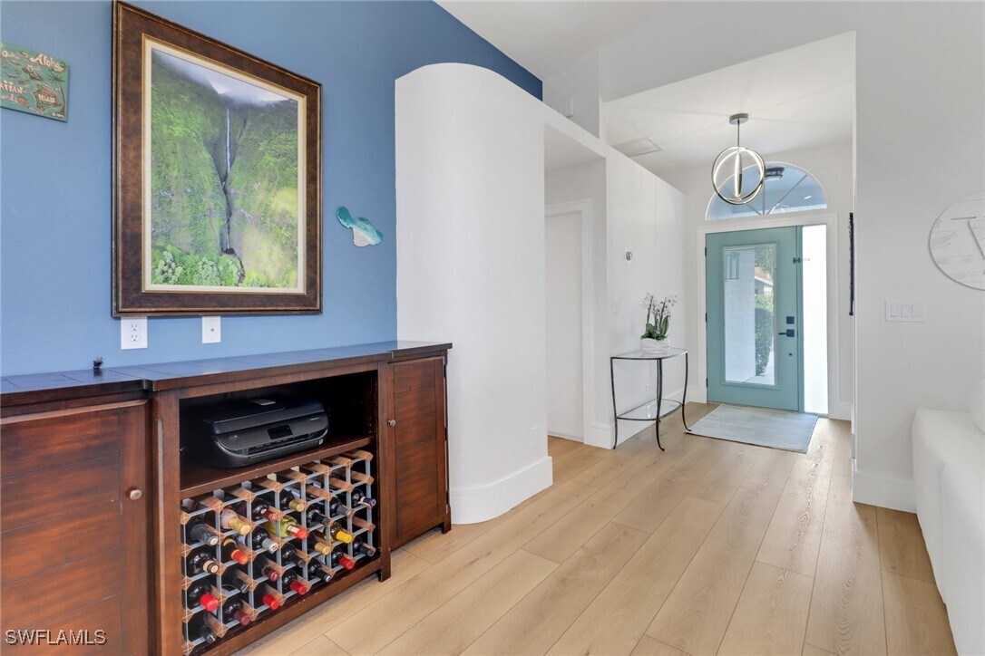 Building Photo - 1139 Jardin Dr