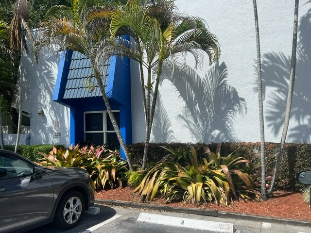 Foto del edificio - 1115 SW 2nd Ct