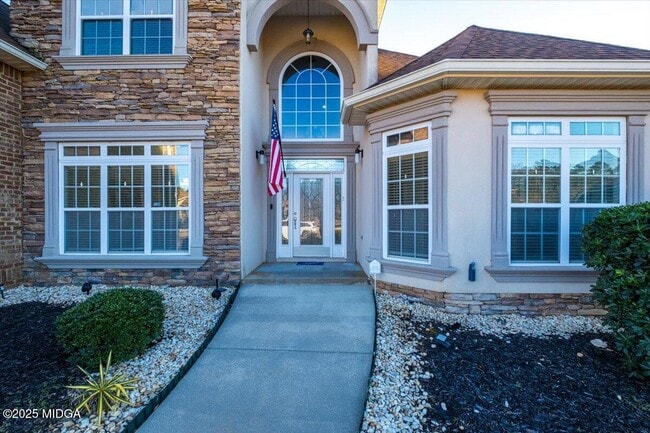 Foto del edificio - 204 Cashmere Ct