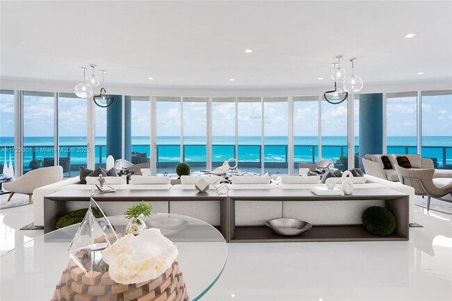 Foto del edificio - 5959 Collins Ave