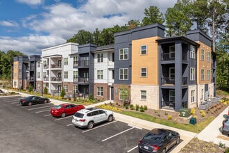 Building Photo - Avant at Midlothian