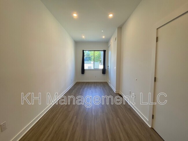 Foto del edificio - 976 N 45th St