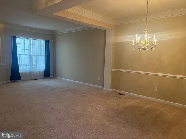 Foto del edificio - 233 Birchwood Dr