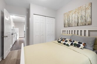 Building Photo - 486-486 Albert St