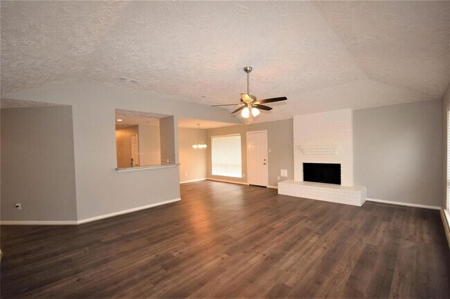 Building Photo - 8322 Carmelwood Ln