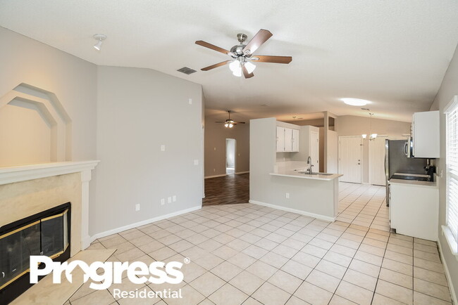 Foto del edificio - 7547 Ginger Tea Trail W