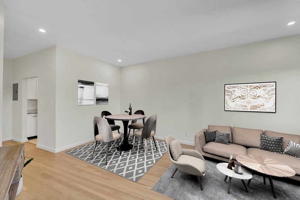 Foto principal - 19 Wiget St