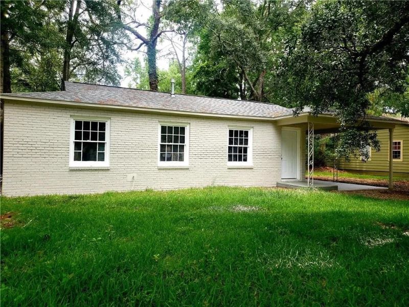 Primary Photo - 2658 Faure Dr S