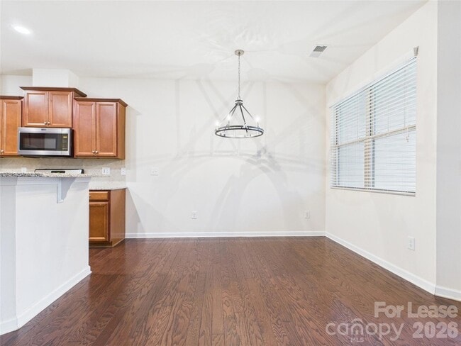 Building Photo - 6005 Sweetbay Ln