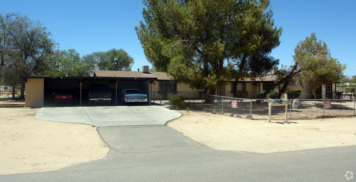 Primary Photo - 12956 Ojai Rd