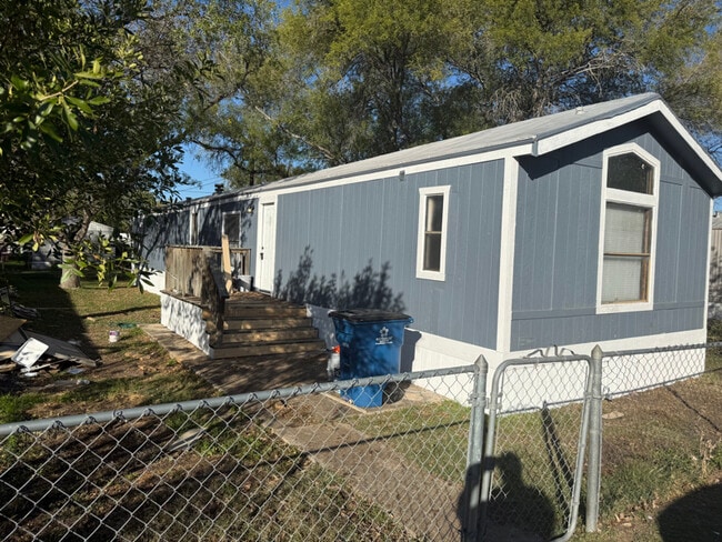 Photo - 11725 W Farm to Market 2790 S House