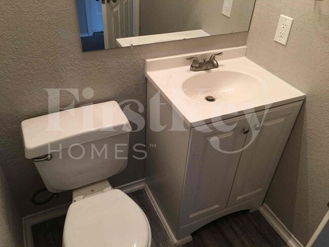 Foto del edificio - 3217 Marie Ln