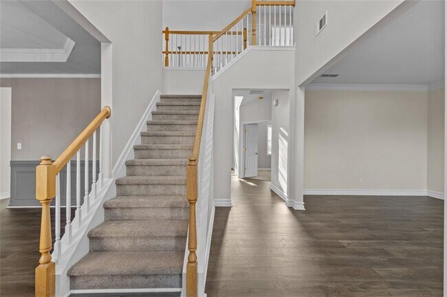 Building Photo - 4831 Edinburgh Dr