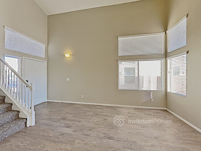 Foto del edificio - 9989 Yellow Canary Ave