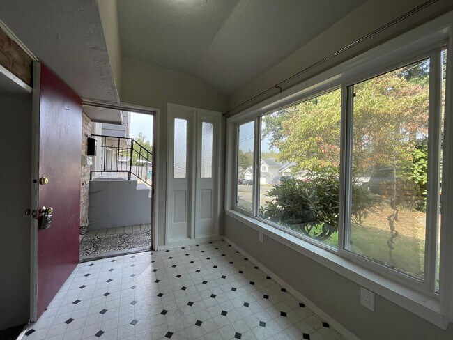 Foto del edificio - 2118 160th Pl SW