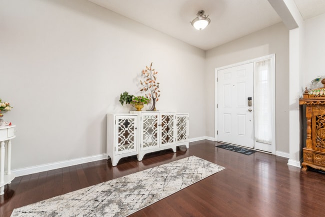 Building Photo - 5534 Mercier St