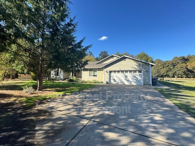 Foto del edificio - 29173 Blake Dr