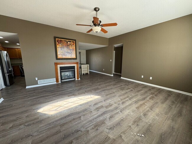 Foto del edificio - 2603 Oakfield Dr
