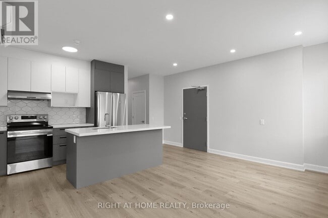 Building Photo - 63 Acacia Ave