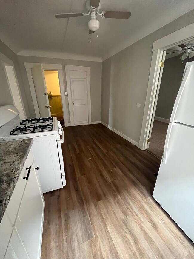 Foto del edificio - 2004 E 125th St