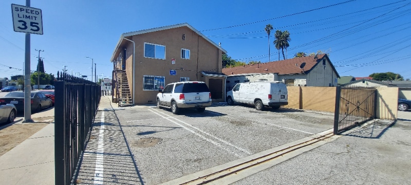 Primary Photo - 6049 Normandie Ave