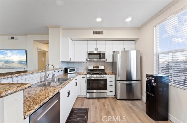 Foto principal - 1801 E Katella Ave