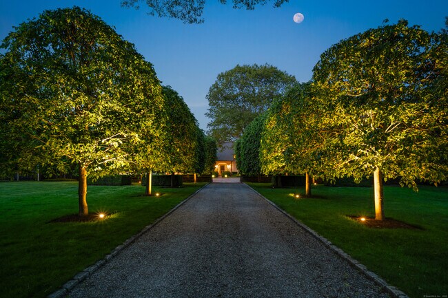 Foto del edificio - 945 Oenoke Ridge