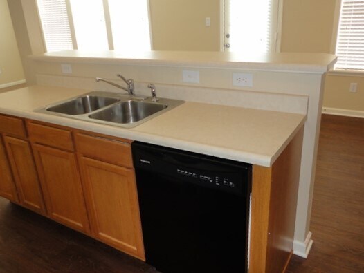 Building Photo - 10285 New Dawn Place