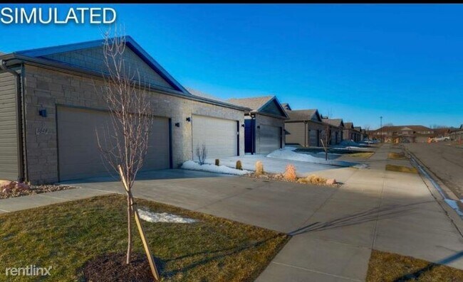 Building Photo - 9870 Del Rio Dr