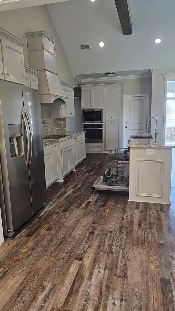 Foto del edificio - Knights Landing four bedroom home