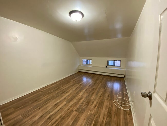 Building Photo - 292 Clifton Pl